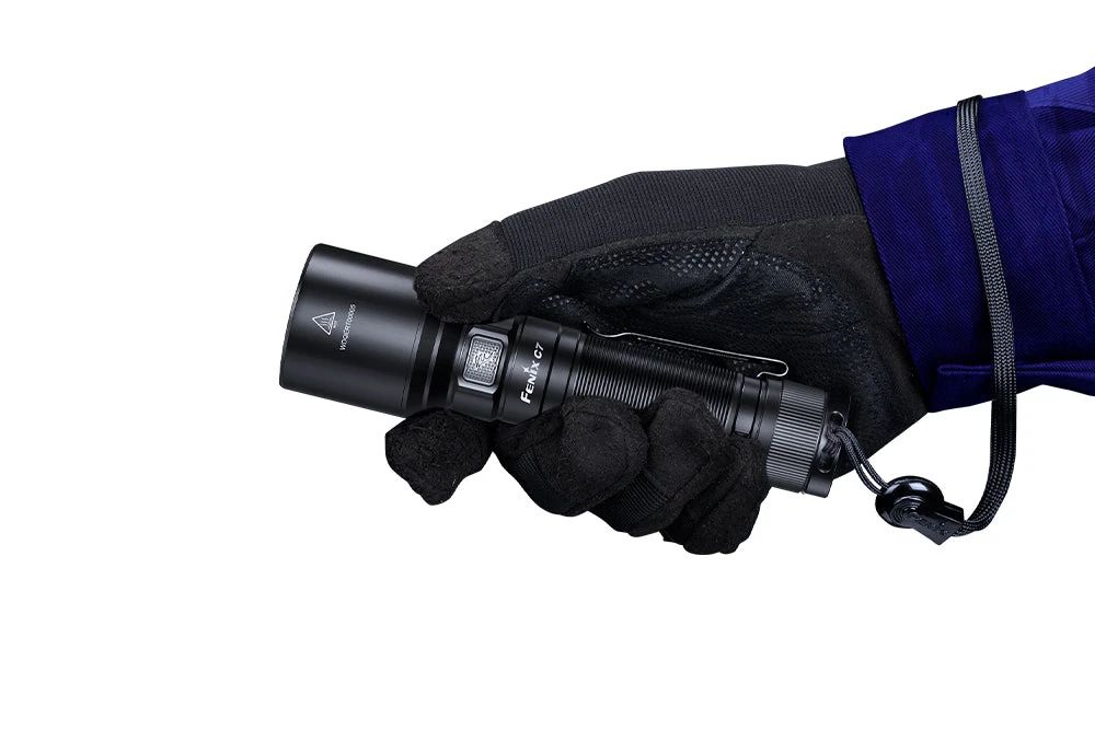 Fenix C7 High-performance Rechargeable LED Flashlight - 3000 Lumens 2 Fenix C7 High-performance Rechargeable LED Flashlight - 3000 Lumens - Image 2